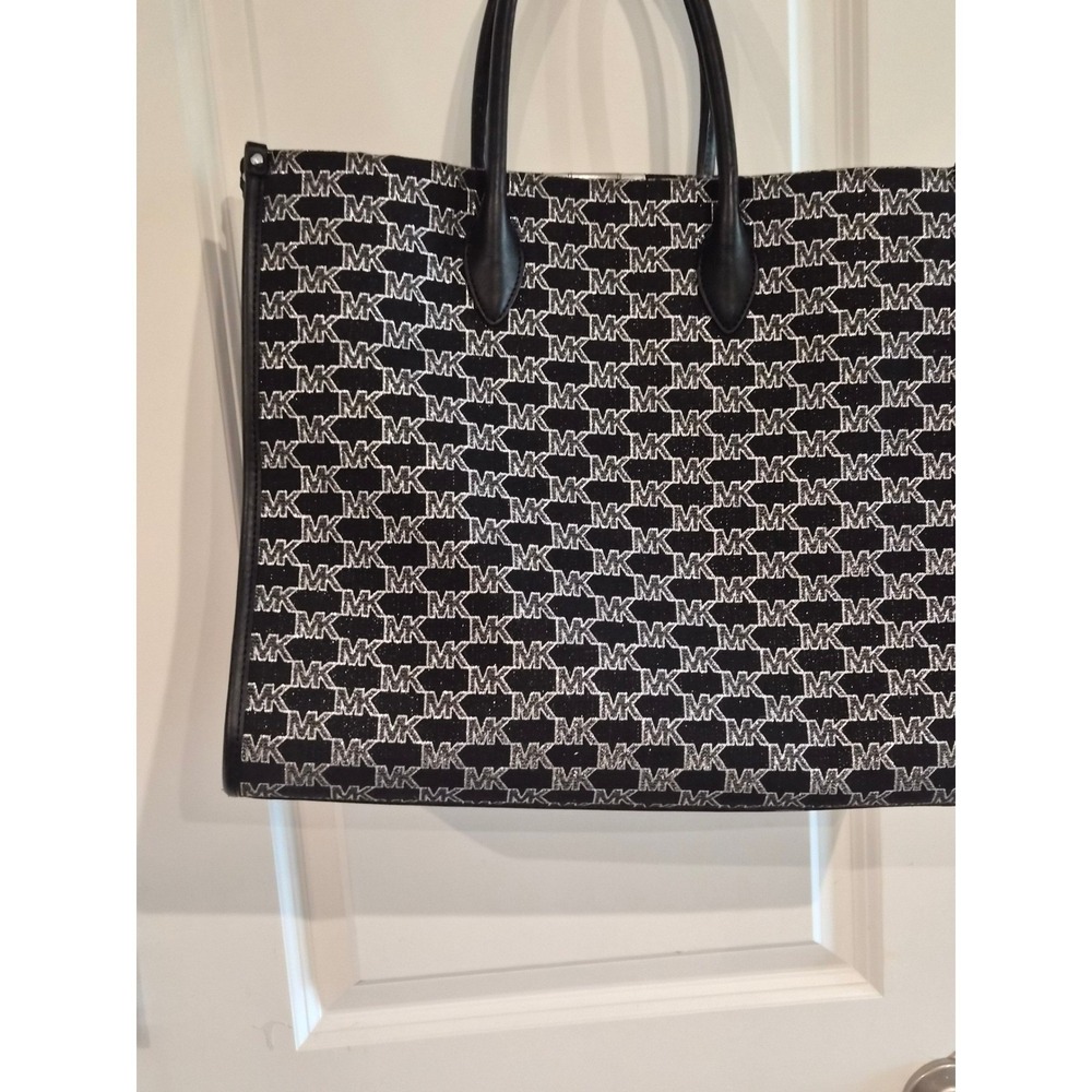 Michael Kors Large Tote Bag Black Silver MK Logo Jacquard Metallic Stripe - Picture 4 of 12